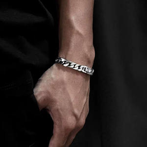 สร้อยข้อมือเงินแท้ทรงคิวบันหนา สไตล์ฮิปฮอป หรูหรา เหมาะสำหรับทั้งชายและหญิง เครื่องประดับแฟชั่น ของขวัญสุดเก๋ - Product Image 1