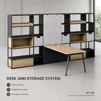 Bureau de direction moderne avec étagère intégrée, plan de travail en bois grainé pour espaces de travail exécutifs - Modèle
