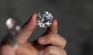 Diamante Cultivado en Laboratorio de 0.80 a 0.89 Quilates, Corte Brillante Redondo, Claridad SI1, Grado Excelente, Piedra Suelta Sintética de 5.40 a 5.60 MM - Product Image 2