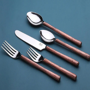 ชุดช้อนส้อมคาเมลเลีย 5 ชิ้น ชุดอุปกรณ์บนโต๊ะอาหารสแตนเลสเคลือบทองแดง - Product Image 1