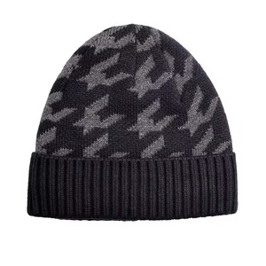 New Men's and Women's Autumn and Winter <b>Hats</b> Letter Beanie Knitted <b>Hat</b> Reversible Versatile <b>Warm</b> Designer Woolen Keep <b>Hat</b> Cap - Product Image 3