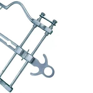 Ensemble d'instruments chirurgicaux en acier inoxydable : Rétracteur manuel auto-fixant pour exposition stable et large des tissus abdominaux en chirurgie générale - Product Image 6