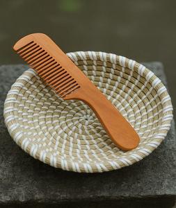 Peine de madera de Neem puro, hecho a mano, de dientes anchos, ayurvédico y de lujo, reduce la caída del cabello, anticaspa, para uso doméstico y de moda. - Product Image 5