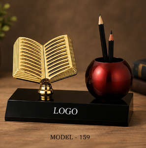 Trofeo de Escritorio Metálico Moderno y Portátil de POOJA GIFT CORPORATION, Diseño con Temática Competitiva, Grabado Láser e Impresión UV - Product Image 1