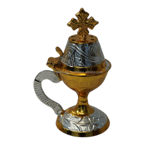 Quemador de Incienso de Latón Hecho a Mano, Incensario Religioso Grabado, Ecológico y Duradero para Iglesia, Altar, Oración, Meditación y Devoción - Product Image 4