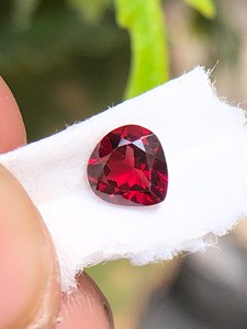 Piedra preciosa de granate rojo sangre natural en forma de corazón, piedra suelta para la fabricación de joyas, anillos, colgantes y collares. - Product Image 5