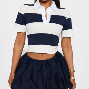 Polo Casual Elegante para Mujer, Blanco con Rayas Negras, Transpirable, de Manga Corta, Corte Ajustado, de Algodón Jersey, Estilo Urbano - Product Image 1