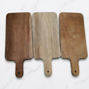 Plateau de service de cuisine en bois massif avec rainure intégrée pour les jus |   Planche à découper multifonctionnelle pour viande, fruits et légumes |   Durable - Product Image 1