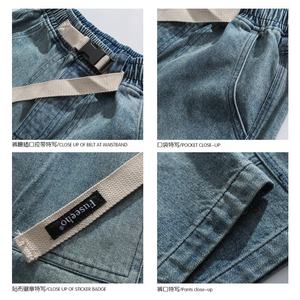 Pantalones cortos de mezclilla cargo para hombre al por mayor, de alta calidad, lavado ligero, estilo streetwear con paneles y cordones ajustables - Product Image 5