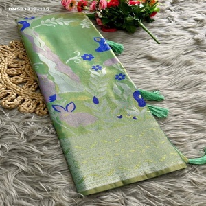 Collection Premium de Saris en Soie avec Motifs Animaux - Arbre-Fleur sur le Thème de la Jungle, Ensemble de Saris avec Broderie Zari, Vente en Gros - Product Image 1