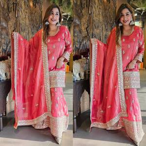 Conjunto de traje de fiesta para mujer con hilo y trabajo de secuencia - Product Image 5