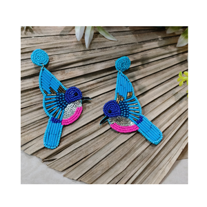 Pendientes con cuentas y adornos decorativos hechos a mano, joyería llamativa diseñada para un estilo étnico contemporáneo indo-occidental por MD HANDICRAFTS. - Product Image 3
