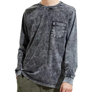 Camisetas de algodón para hombre con cuello en V, diseño moderno, ajuste slim, color sólido, manga corta, con estampado, cómodas camisetas con cuello en V. - Product Image 4