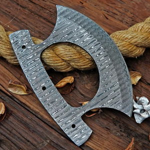 High Quality Handmade Kitchen Cutting Utensil Premium Steel Construction Sharp <b>Edge</b> For Pizza Slicing Damascus Steel Pizza Axe - Product Image 5