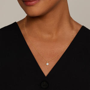 Collar con Colgante de Diamante Redondo con Engaste Solitario - Product Image 4