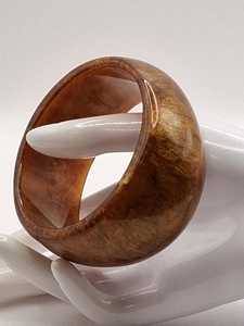 Bracelet en résine fait main de qualité supérieure, design tendance, thème rustique préservé, bijoux de mariage écologiques, forme géométrique - Product Image 3