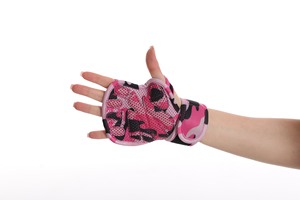 Guantes Deportivos Negros de Malla, Medios Dedos, para Entrenamiento en Gimnasio, Antideslizantes, con Correa Ajustable para la Muñeca, Unisex - Product Image 3