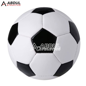 ชุดฟุตบอลน้ำหนักเบาสำหรับผู้ชาย เสื้อและกางเกงขาสั้น ผลิตจากผ้าทนทาน เหมาะสำหรับการฝึกซ้อม การแข่งขัน และกิจกรรมกีฬากลางแจ้ง - Product Image 6