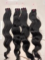 Lots de Cheveux Indiens Vierges Bruts Lisses 100% Naturels Non Traités Tissage de Cheveux Humains Pointes Épaisses Faible MOQ