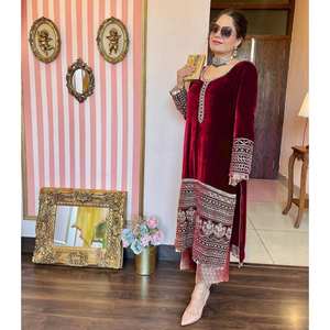 ชุดเสื้อและกางเกงสำหรับผู้หญิงพิมพ์ลายสีแดงเข้มฟรีไซส์ LC สำหรับใส่ไปงานปาร์ตี้ - Product Image 3