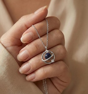 Pendentif saphir bleu en argent sterling 925, collier artisanal en pierres précieuses, bijoux bohèmes élégants, cadeau de luxe pour femmes - Product Image 3