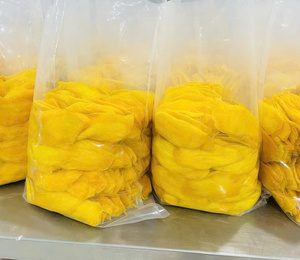 Tranches de mangue séchée vietnamienne biologique, texture moelleuse, collation de fruits de qualité supérieure, fournisseur en gros pour les acheteurs internationaux - Product Image 4