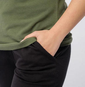 Polo pour femme coupe classique en mélange de coton doux et respirant, col polo classique et coutures durables pour une longue durée - Product Image 2
