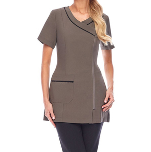Uniformes de Enfermera para Spa y Salón de Belleza, Blusas Tipo Túnica Modernas y Elegantes con Logotipo y Marca Propios, Elásticas y Suaves para Mujer - Product Image 1