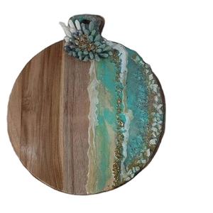 Planche à découper personnalisée en bois d'acacia et résine, ustensile de cuisine antidérapant, plateau de service à fromage, directement du fabricant - Product Image 1