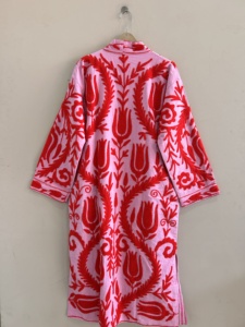 Chaqueta Kimono Suzani Bordada a Mano en Algodón, Abrigo Largo Tipo Duster, Kimono para Mujer, Bata de Dormir - Product Image 2