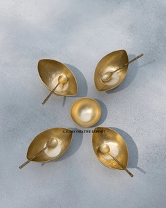 Juego de Cuencos para Servir de Metal Forjado a Mano, con Base Cónica, Estilo Minimalista, para Postres, con Cucharas a Juego - Product Image 2