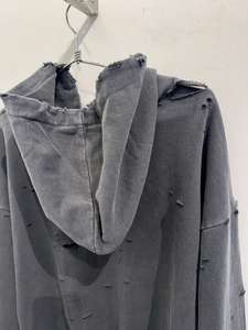 Sudadera con Capucha para Hombre Nesta Sports con Logotipo Personalizado Bordado, 100% Algodón, Lavado Vintage, Estilo Desgastado, Lavado Ácido - Product Image 5