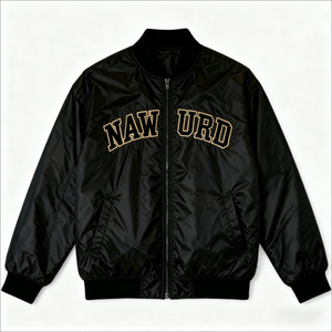 แจ็คเก็ตวาร์ซิตี้ผ้าซาตินไซส์ใหญ่ OEM ปักลายตามสั่ง แจ็คเก็ตบอมเบอร์แบบ Letterman ขายส่งสำหรับผู้ชายและผู้หญิง คอตั้ง สไตล์สตรีทแวร์ - Product Image 1