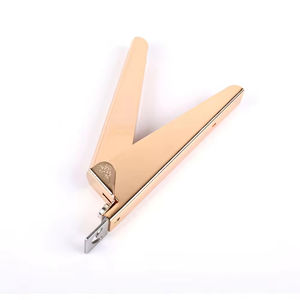 Cortador de Uñas Acrílicas de Fácil Agarre para un Corte y Modelado Precisos, Cortador de Uñas Acrílicas con Calidad de Salón - Product Image 5