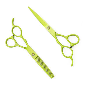 Ciseaux de barbier de qualité supérieure pour droitiers, en acier inoxydable, légers, pour la coupe de cheveux, avec manche moyen, logo personnalisé - Product Image 3