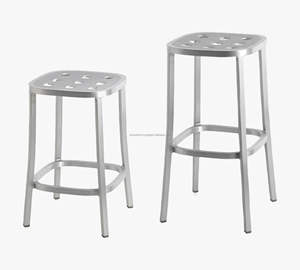 Chaise de luxe en aluminium de 1 pouce-Design en aluminium chic avec cadre robuste pour mobilier d'intérieur contemporain - Product Image 1