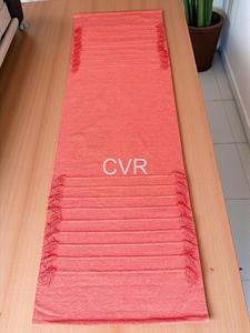Chemin de table rectangulaire pliable en chenille corail tissée, fait main, style bohème, antidérapant, avec pompons, pour la décoration intérieure - Product Image 1