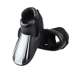 Chaussures de boxe semi-contact en cuir et PU personnalisées de haute qualité avec logo imprimé pour l'entraînement, le Taekwondo et le MMA - Product Image 1