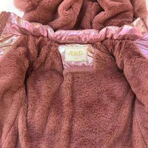 Veste matelassée à capuche, couleur dégradée, garniture en fourrure, fermeture éclair, unisexe, manteau d'hiver décontracté, rembourrage épais en polyester, coupe classique - Product Image 3