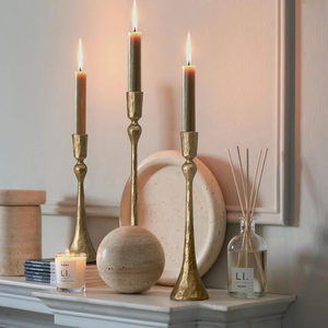 Portavelas Cónicos de Hierro Fundido Dorado Pulido, Hechos a Mano, Duraderos y Decorativos, para Bodas y Navidad, Juego de 3 - Product Image 2