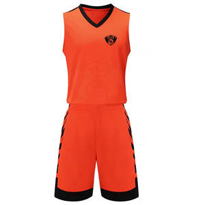 Vêtements de sport pakistanais, uniformes de basket-ball sur mesure, service OEM en gros, uniformes de basket-ball en vente en ligne - Product Image 1