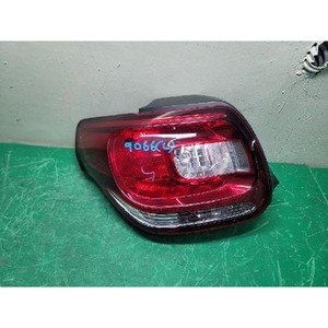 Feu arrière gauche d'occasion Citroën C5 980841588000 - Product Image 1