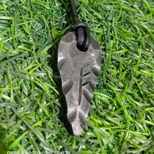 Joyería gótica de runa de hierro forjado hecha a mano para hombre, collar de cadena con colgante de runa de acero inoxidable, artesanías RF, fiestas románticas cristianas - Product Image 2