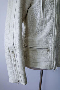 High Quality Customized <b>Cow</b> Skin Canvas Winter Bomber Jacket for Men Waterproof & Windproof Front Logo Vintage Style - Product Image 2