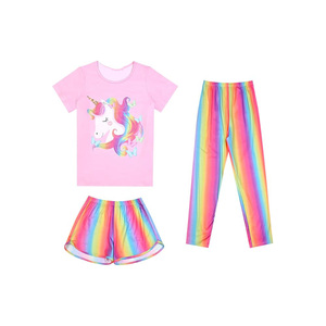 Conjunto de Pijama para Bebés Niñas con Estampado de Corazones Rosados, Camiseta y Pantalones Cortos, 95% Algodón, Transpirable, Ropa de Dormir para Verano y Otoño, Cuello Redondo, Manga Corta - Product Image 3
