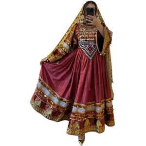 Robe de mariée traditionnelle afghane bordeaux, brodée à la main avec des miroirs, style bohème, longueur ras du sol, coupe trapèze, ensemble de soirée afghan Kuchi - Product Image 1