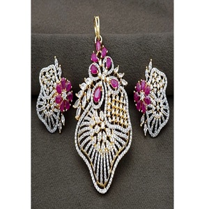 ชุดสร้อยคอพร้อมต่างหูดีไซน์เนอร์เคลือบทองคำขาวคุณภาพพรีเมียมสุดหรู สำหรับงานแต่งงาน คอลเลคชั่นเครื่องประดับสำหรับผู้หญิง - Product Image 1