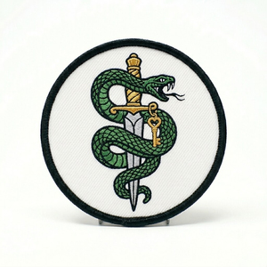 En gros, Patch brodé personnalisé en forme de cœur, style Emo, thermocollant, pour vestes et accessoires vestimentaires - Product Image 3