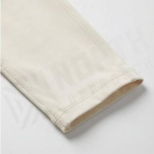 Conjunto de Yoga para Mujer, Diseño OEM Personalizado, Material Transpirable, Sin Costuras, Elástico, Ropa Deportiva Económica para Gimnasio y Fitness - Product Image 6