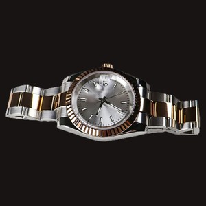 Reloj Automático de Lujo de Acero Inoxidable con Caja Redonda y Esfera Blanca para Movimiento Suizo, Resistente al Agua, Precio al por Mayor para Negocios - Product Image 1